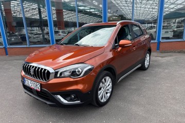 Napęd 4x4, Kamerka cofania,nawigacja